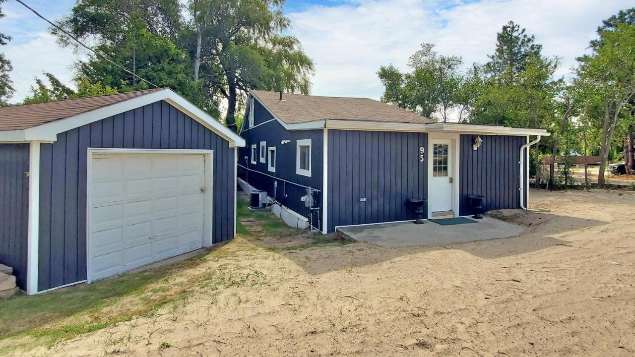 Main Beach River Retreat - Wasaga Beach 1 - Main Strip - 95 Mosley St Extérieur photo