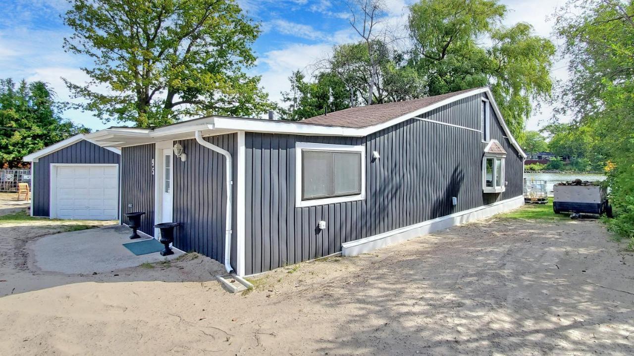 Main Beach River Retreat - Wasaga Beach 1 - Main Strip - 95 Mosley St Extérieur photo